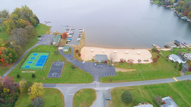 a view of an outdoor space