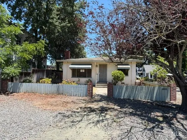 $950,000 | 6802 Yount Street, Yountville, CA 94599