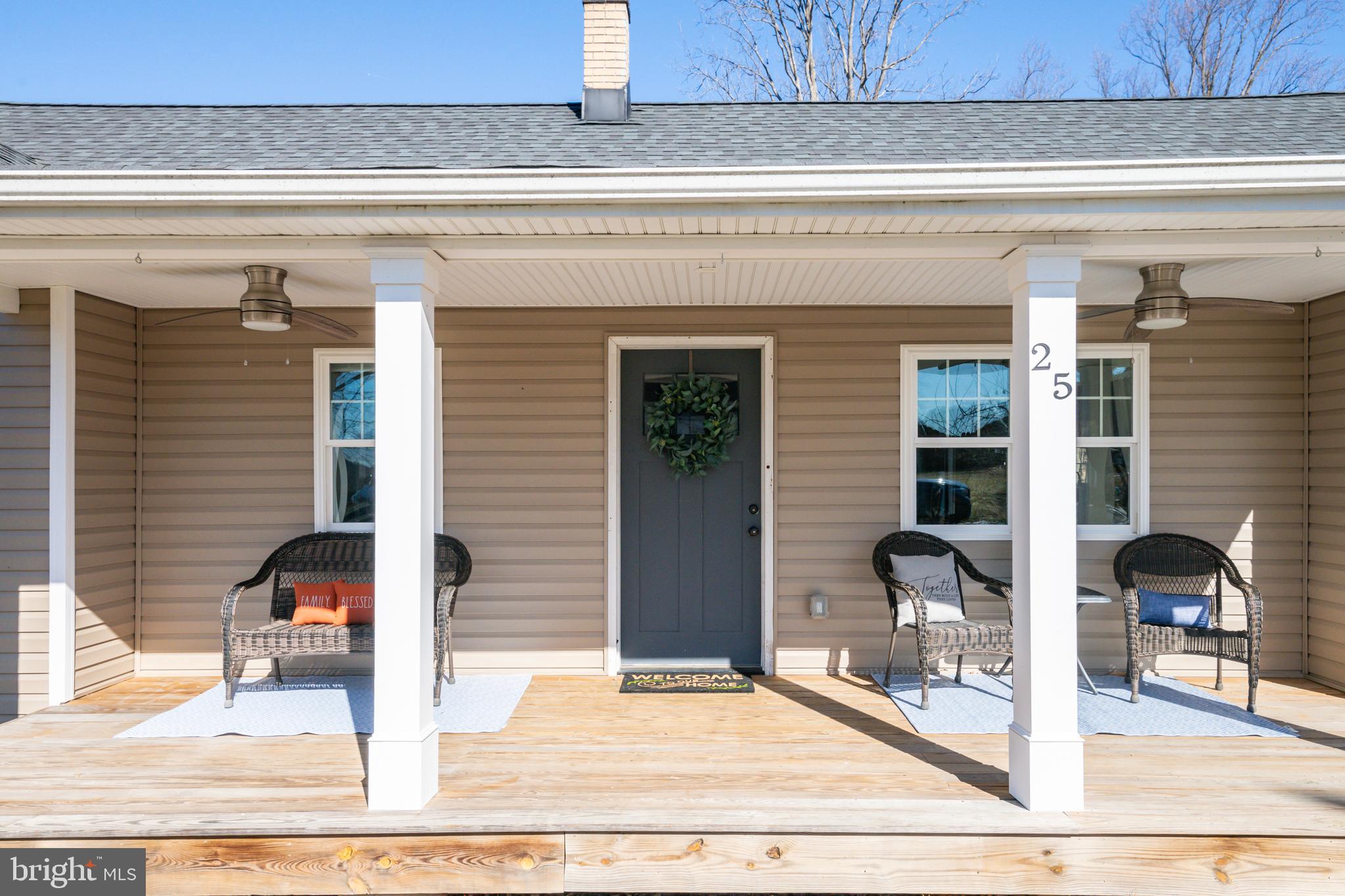25 Langoma Road Elverson, PA 19520 - Photo 4 of 41 Great sun on the front porch