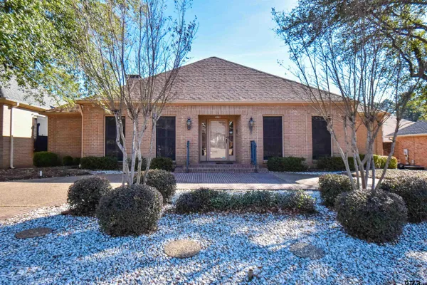$299,900 | 1402 Mary Lee Lane, Longview, TX 75601