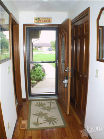 726 West Gump Road Fort Wayne, IN 46845 - Photo 4 of 20 Gallery Image 4