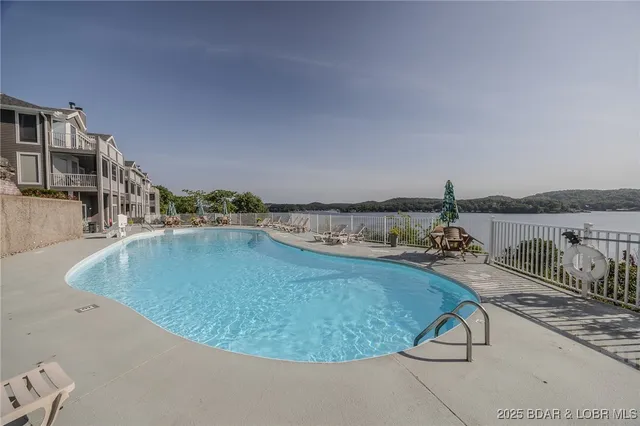 $319,000 | 288 Windsor Bay Drive, Unit 2B, Camdenton, MO 65020