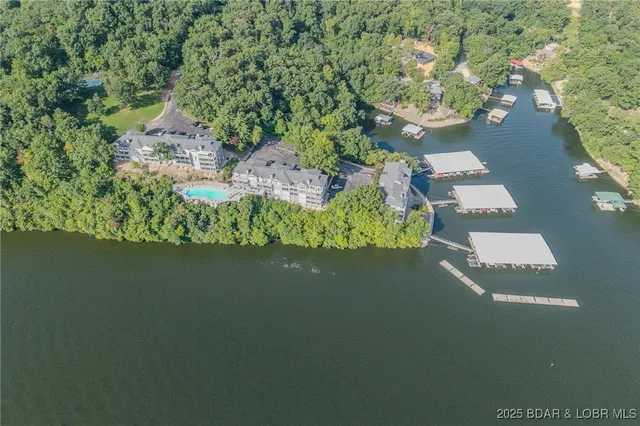 $319,000 | 288 Windsor Bay Drive, Unit 2B, Camdenton, MO 65020