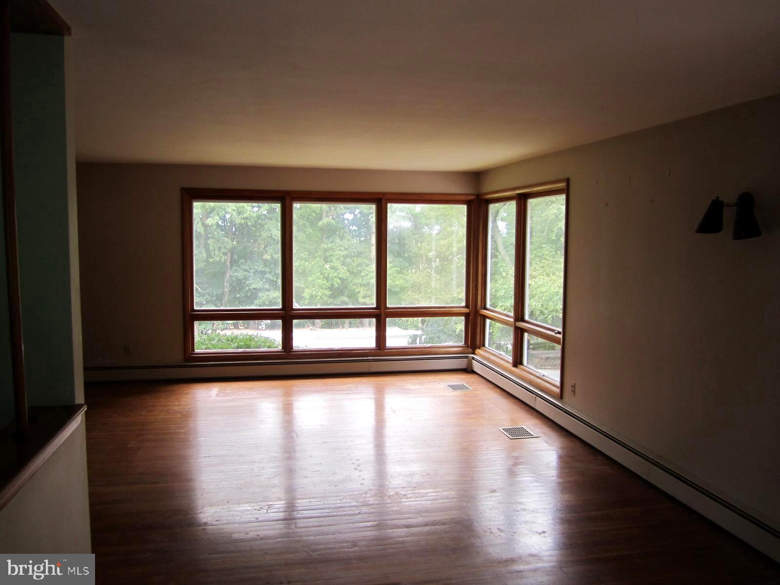 1219 Nissley Road Lancaster, PA 17601 - Photo 6 of 22 Gallery Image 6