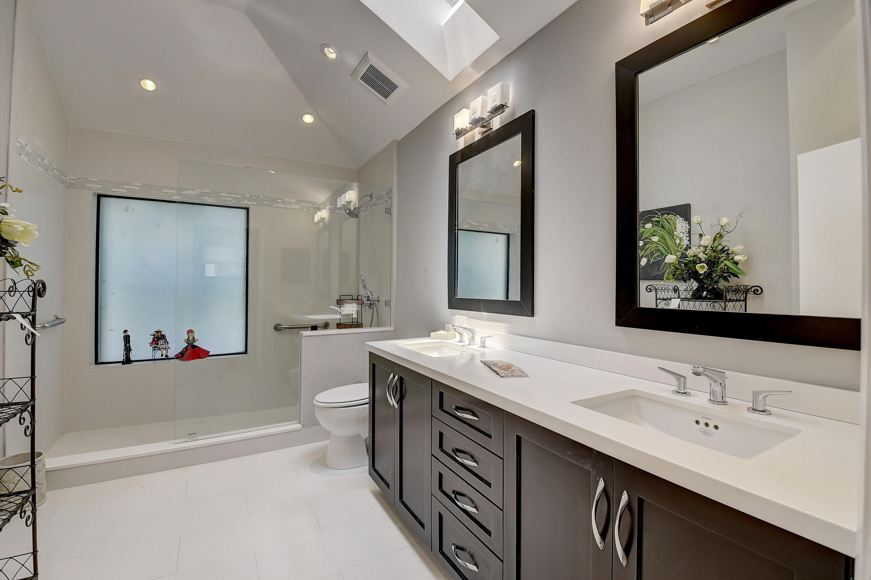 20065 Waters Edge Drive, Unit 102 Boca Raton, FL 33434 - Photo 26 of 85 4 (30)
