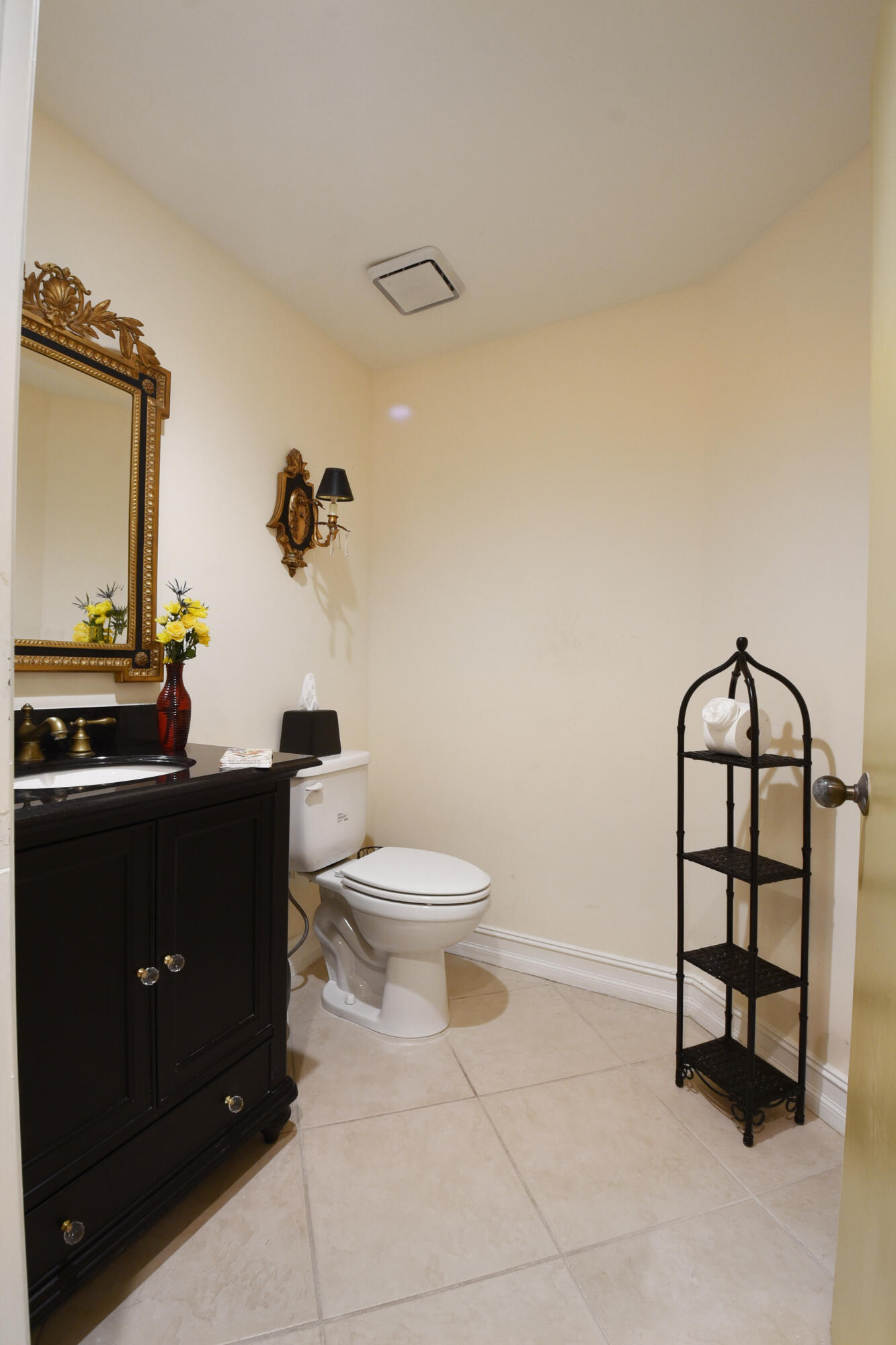 20065 Waters Edge Drive, Unit 102 Boca Raton, FL 33434 - Photo 31 of 85 4 (35)
