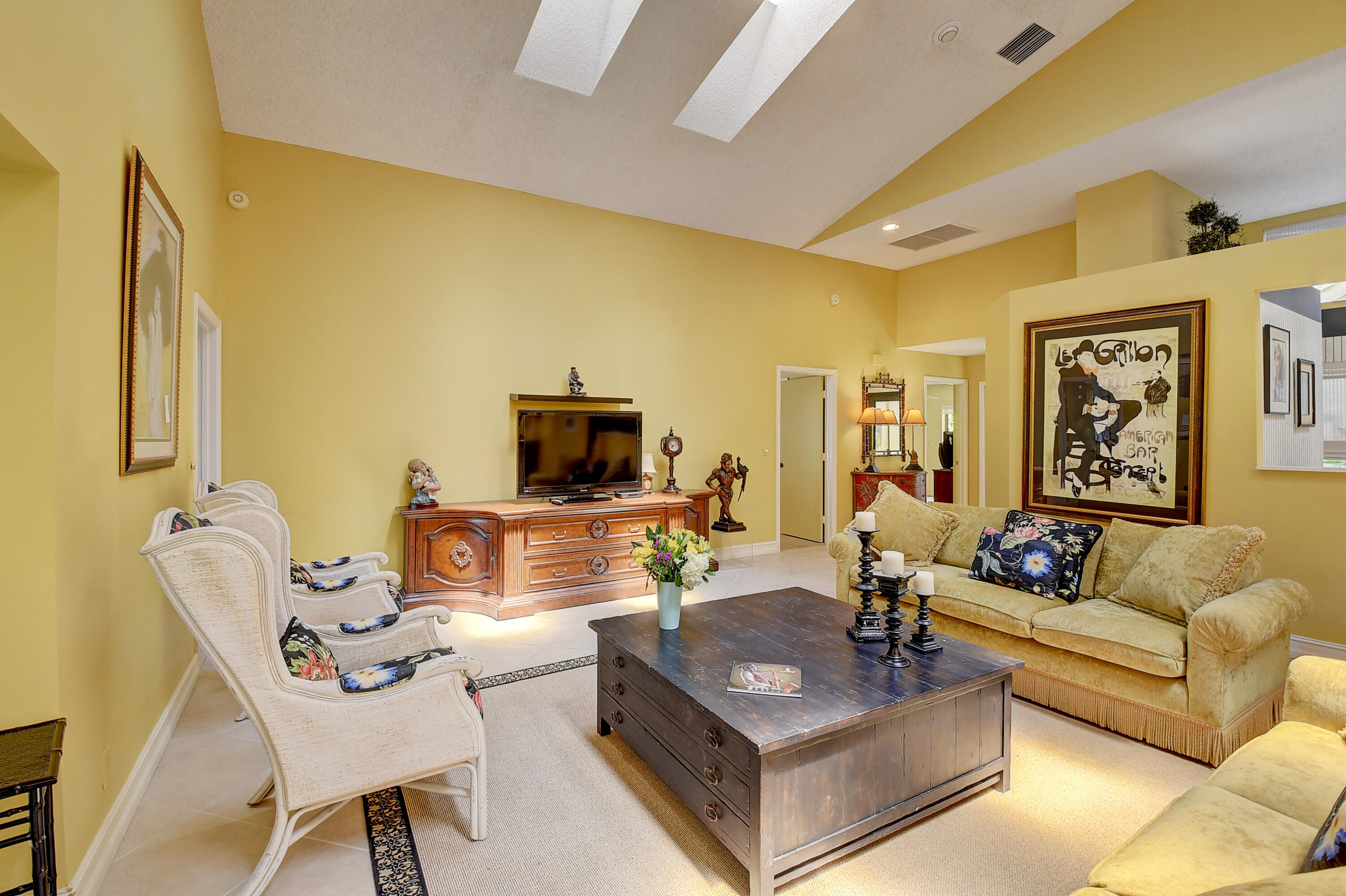 20065 Waters Edge Drive, Unit 102 Boca Raton, FL 33434 - Photo 10 of 85 4 (8)