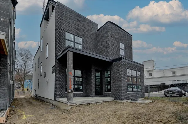 $959,900 | 3112 Oak Street, Kansas City, MO 64111