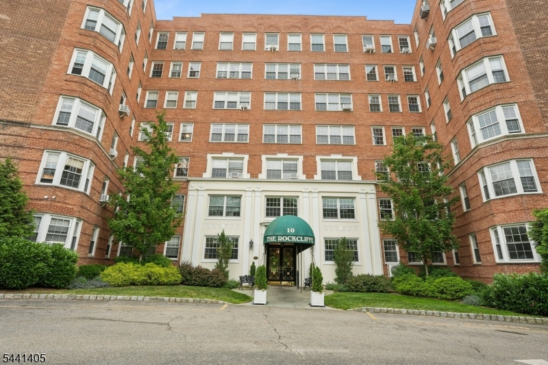10 Crestmont Road, Unit 2N Montclair, NJ 07042 - Photo 20 of 25 a front view of a building
