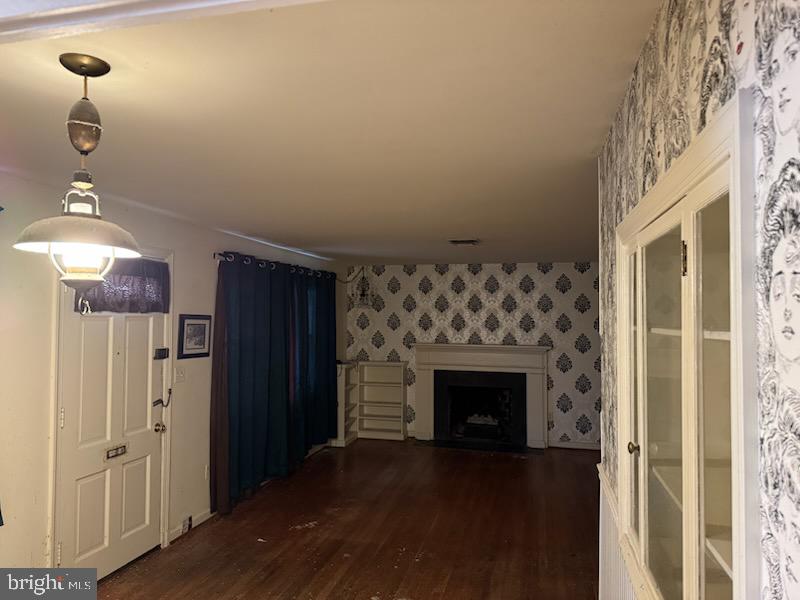 8917 Seneca Lane Bethesda, MD 20817 - Photo 6 of 7