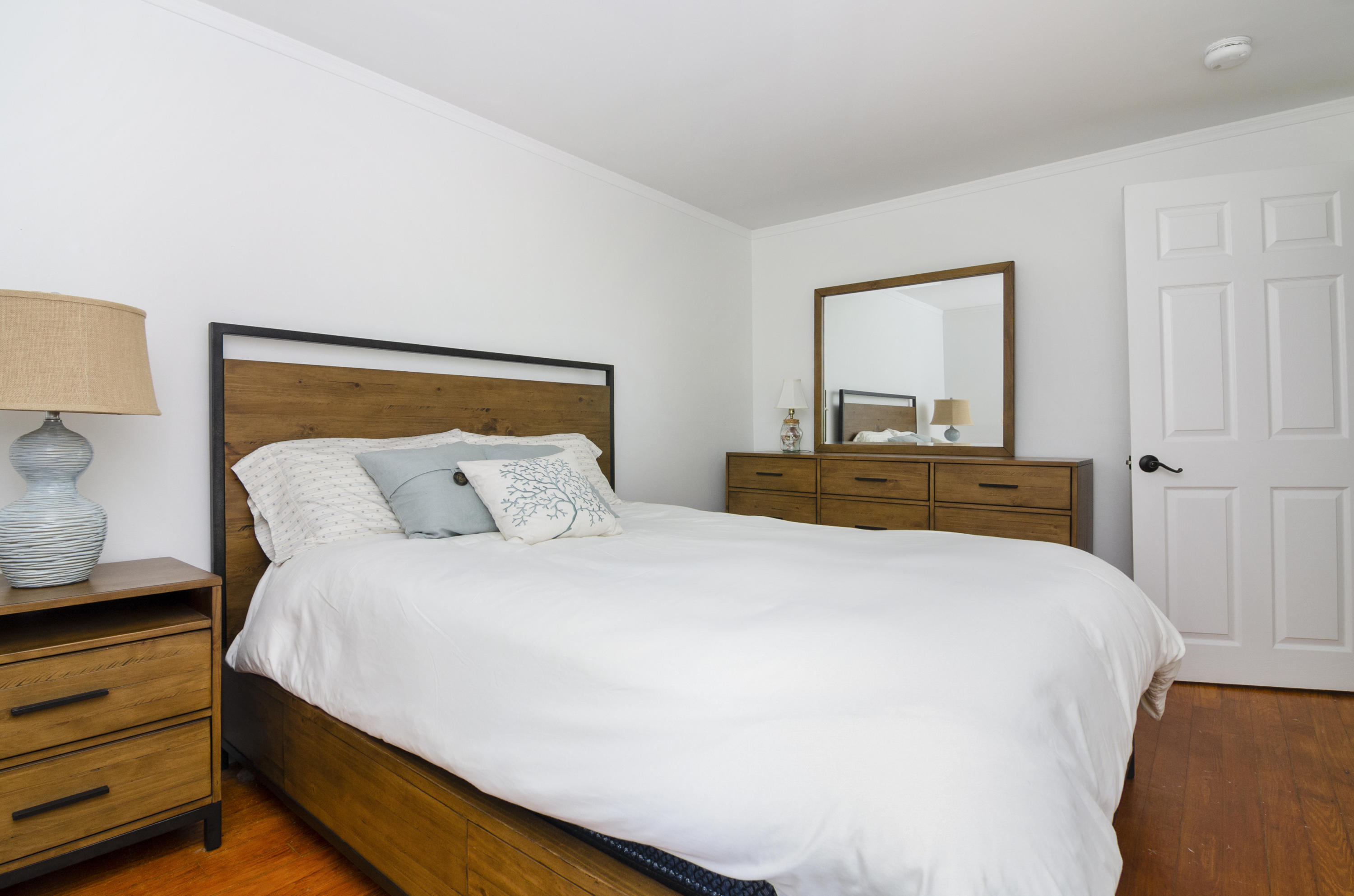 116 Jones Road Falmouth, MA 02540 - Photo 6 of 15 008-photo--7259782