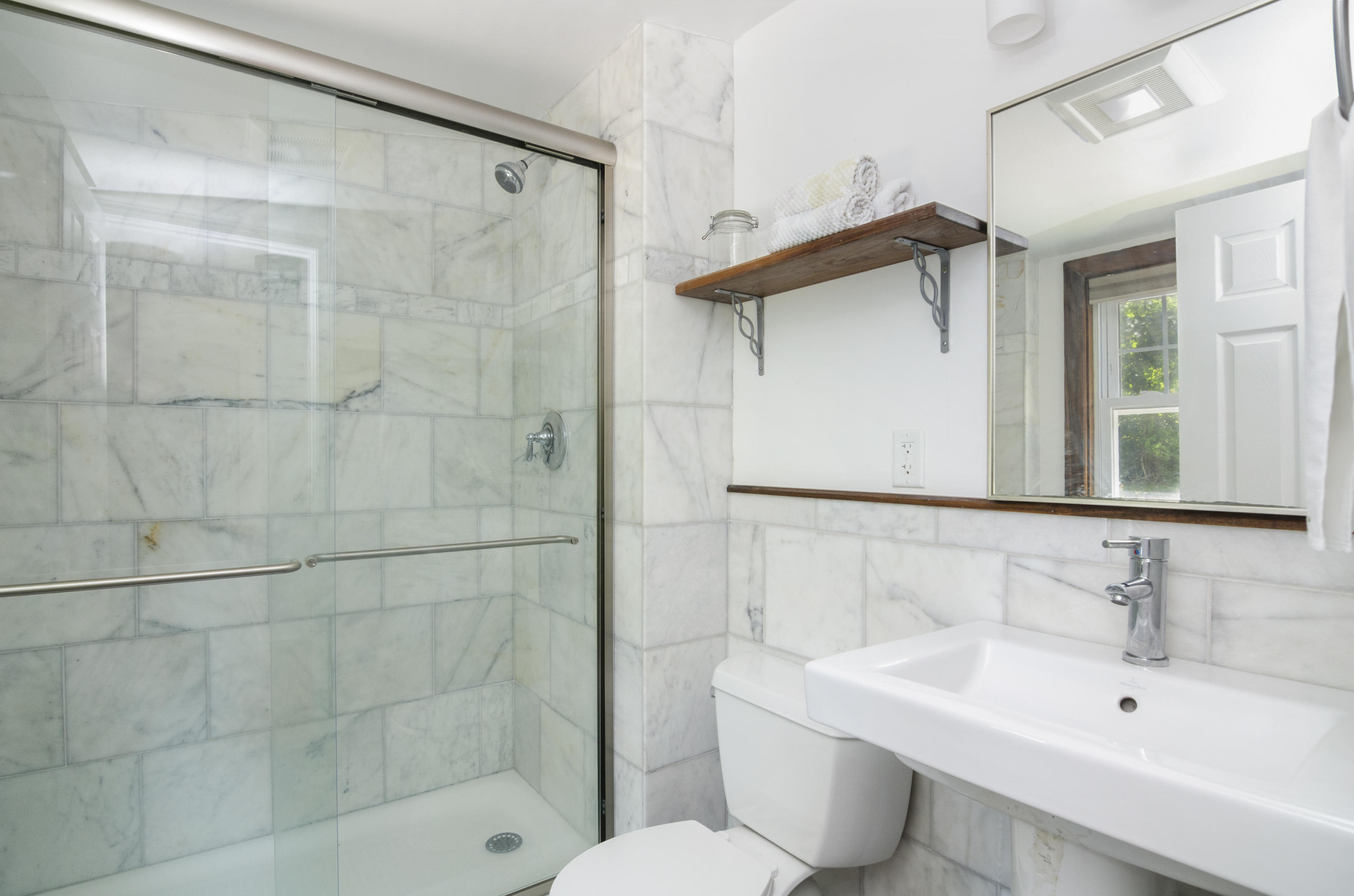 116 Jones Road Falmouth, MA 02540 - Photo 8 of 15 011-photo--7259784