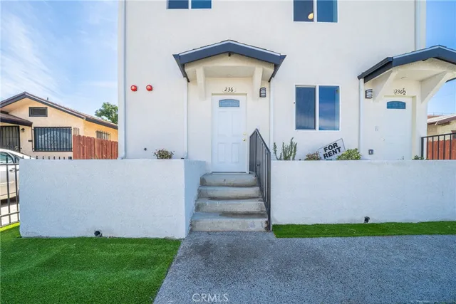$1,890,000 | 236 West 84th Street, Los Angeles, CA 90003