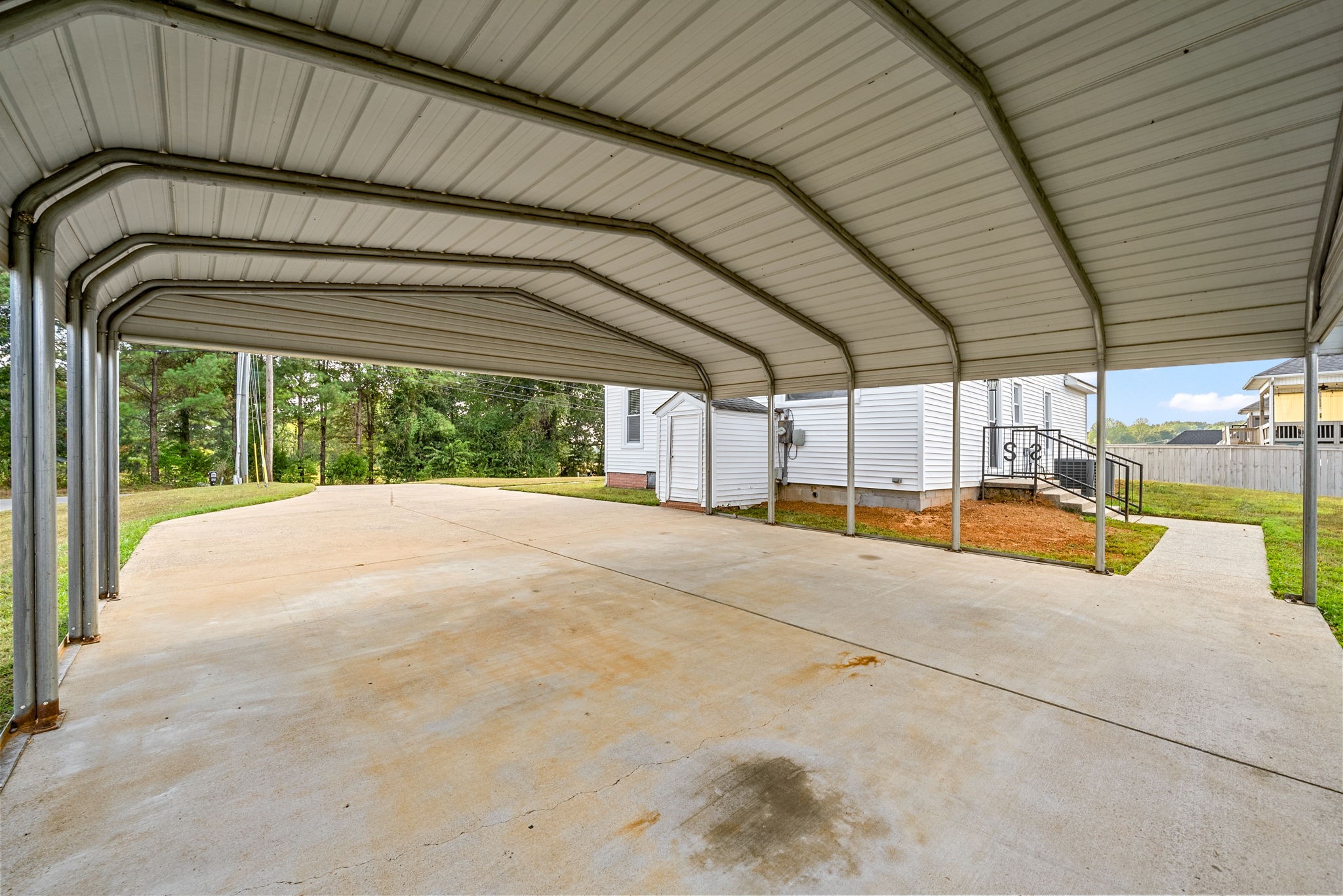 2021 Powell Road Clarksville, TN 37043 - Photo 27 of 31 a view of a house with a swimming pool