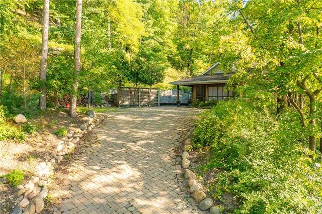 $4,000 | 1519 South Lake Road, Middlesex, NY 14507