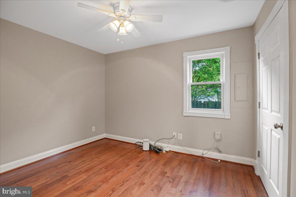 743 Masons Beach Road Deale, MD 20751 - Photo 25 of 39 Bedroom 2