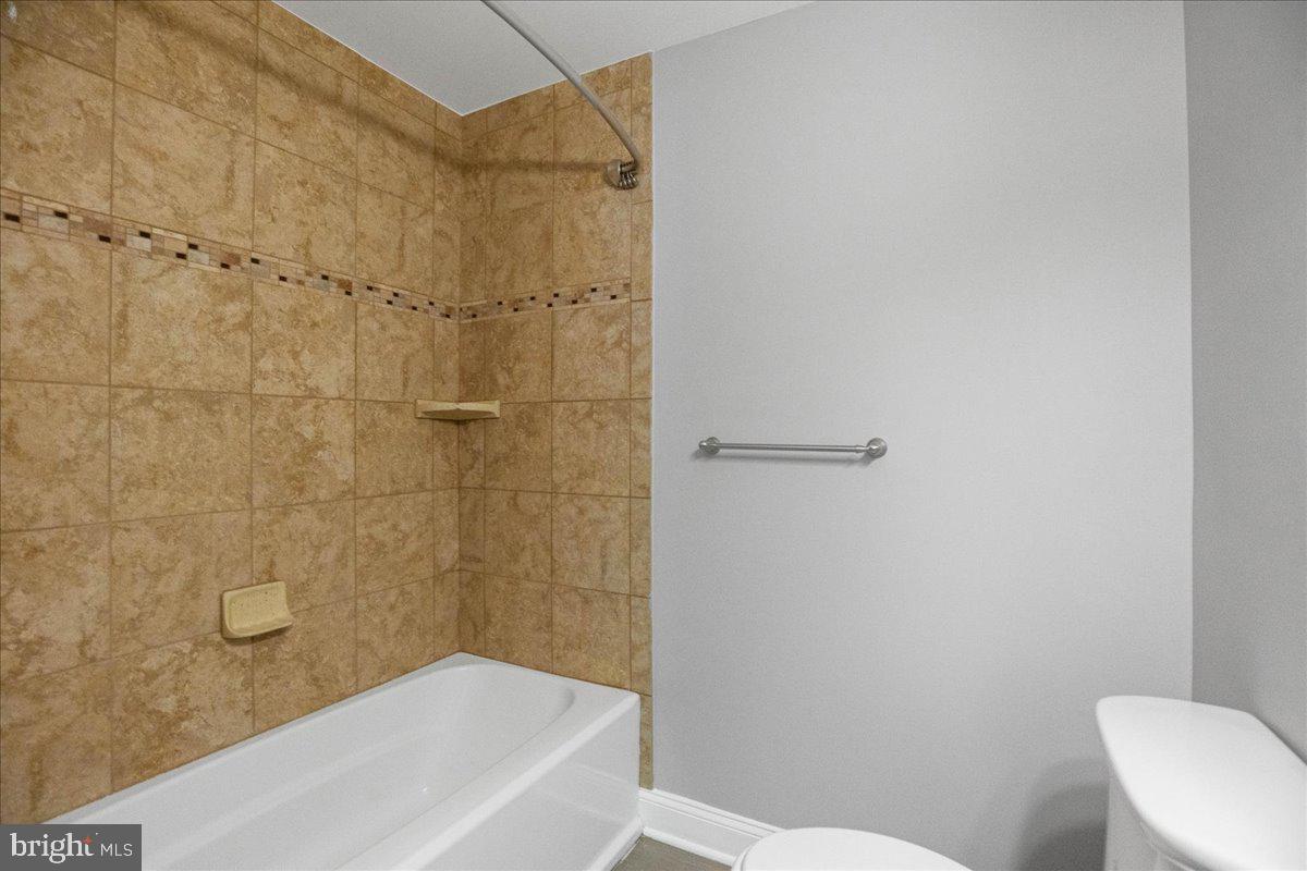 743 Masons Beach Road Deale, MD 20751 - Photo 27 of 39 Tile surround