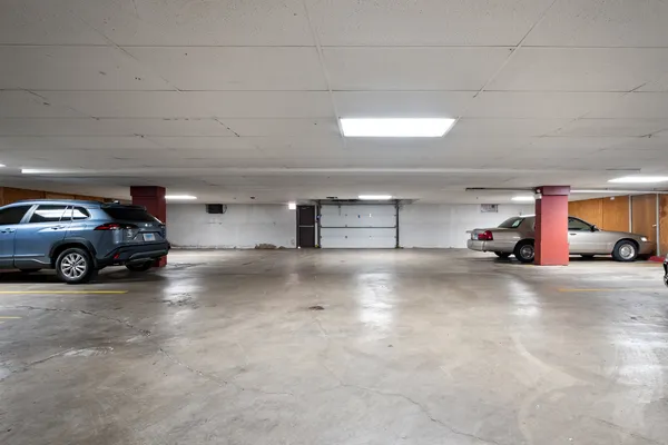 $450,000 | 75 Boardwalk Place, Unit 203, Park Ridge, IL 60068