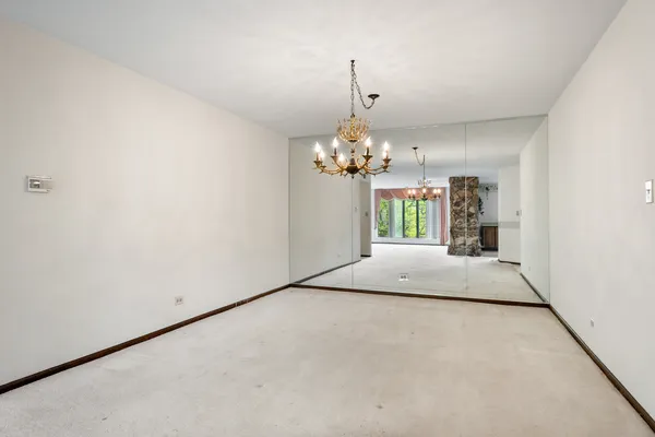 $450,000 | 75 Boardwalk Place, Unit 203, Park Ridge, IL 60068