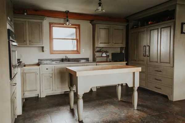 $558,000 | 9415 South 200 East, Hamlet, IN 46532