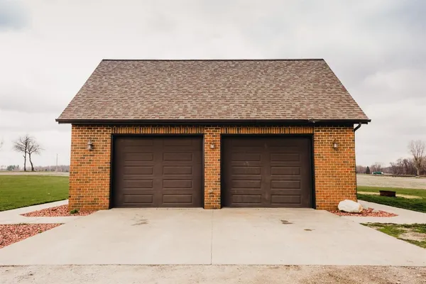 $558,000 | 9415 South 200 East, Hamlet, IN 46532