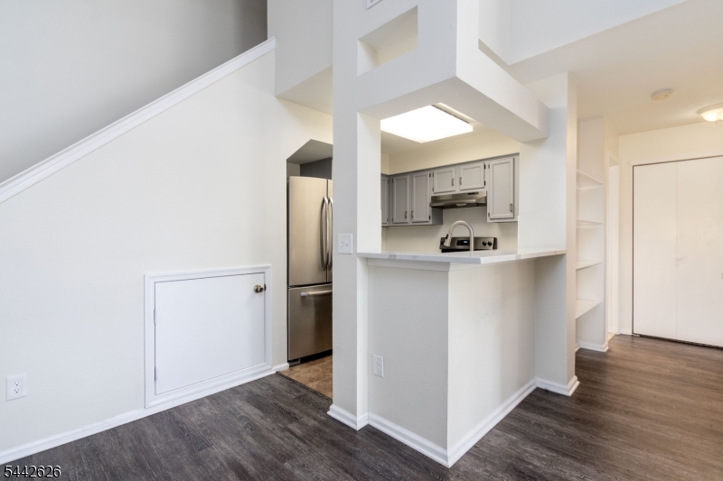 24 Wescott Road, Unit 24 Bedminster, NJ 07921 - Photo 10 of 26