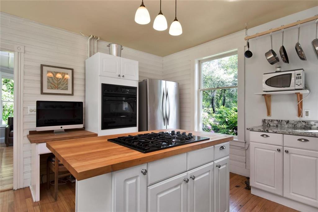 279 Mitchell Road Cape Elizabeth, ME 04107 - Photo 9 of 35 Photo