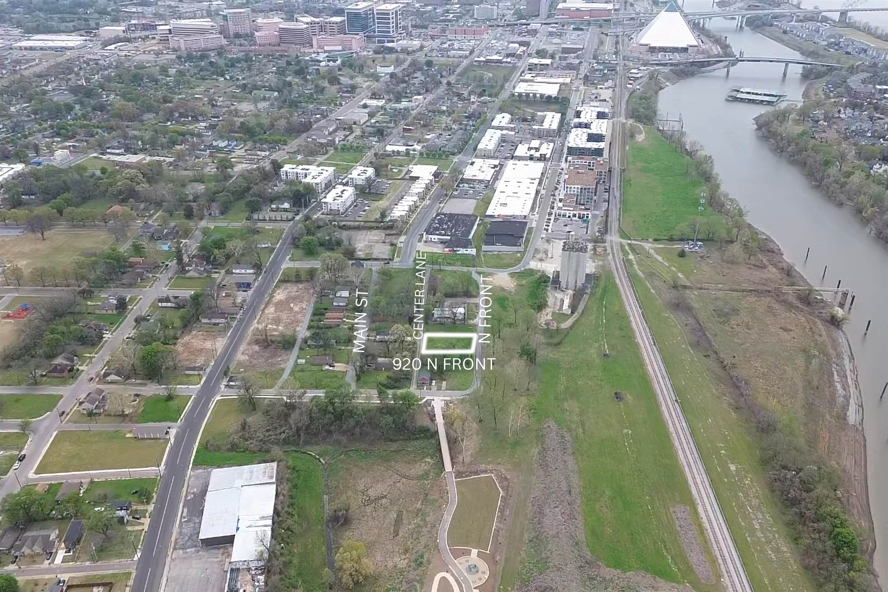 920 North Front Street Memphis, TN 38107 - Photo 3 of 6 a bird view of a garden