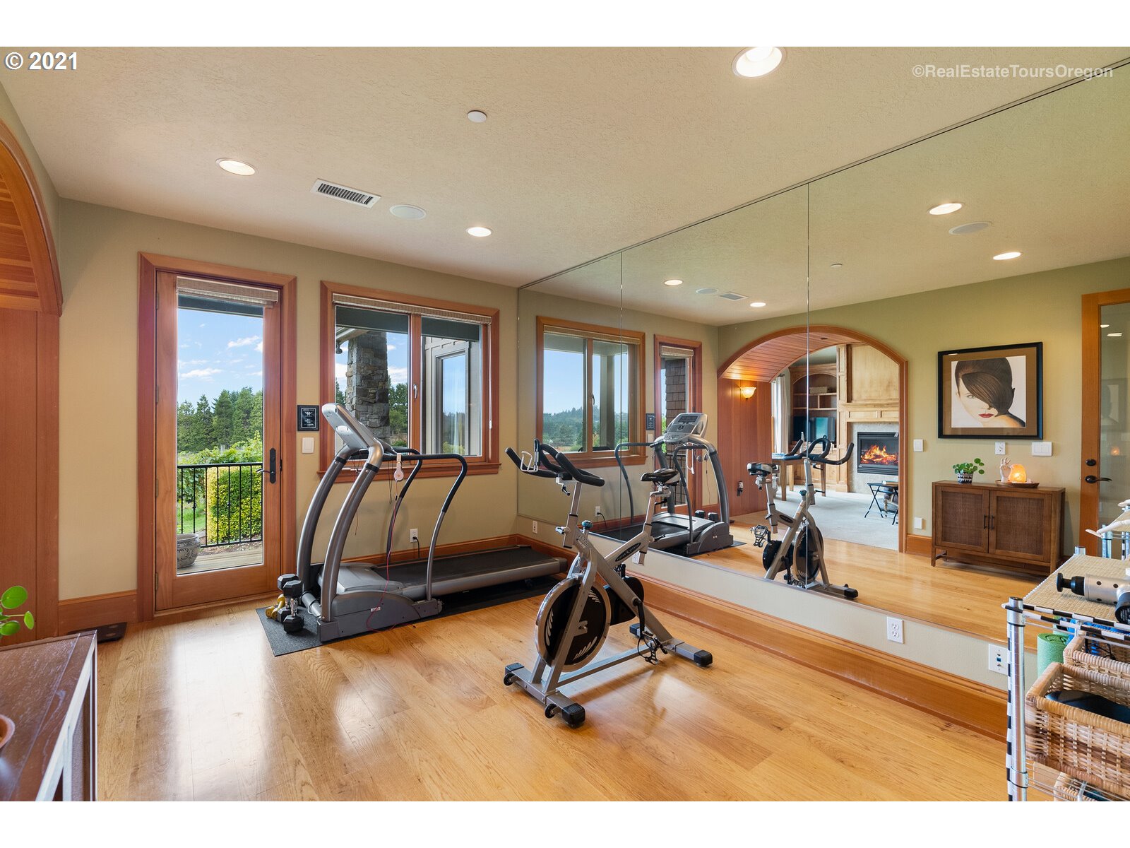 22299 Southwest Stafford Road Tualatin, OR 97062 - Photo 12 of 32 Gallery Image 12