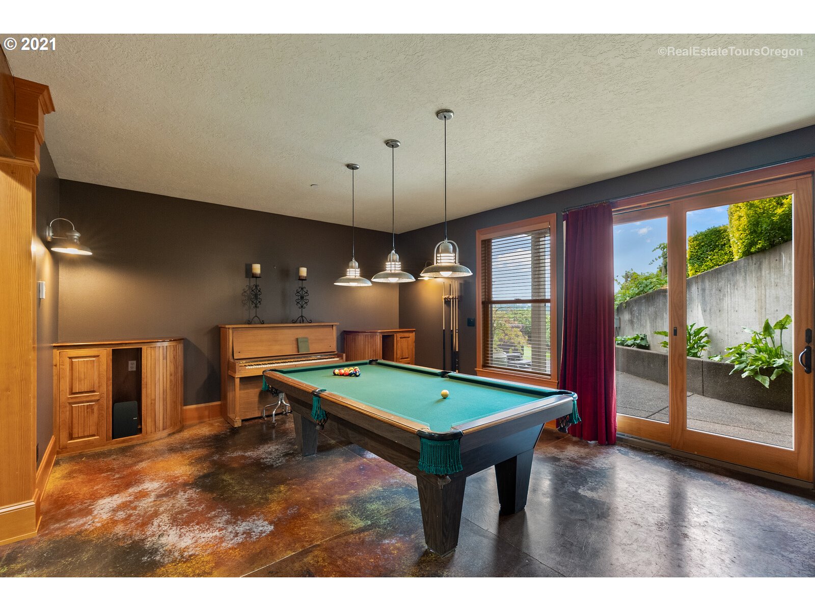 22299 Southwest Stafford Road Tualatin, OR 97062 - Photo 18 of 32 Gallery Image 18