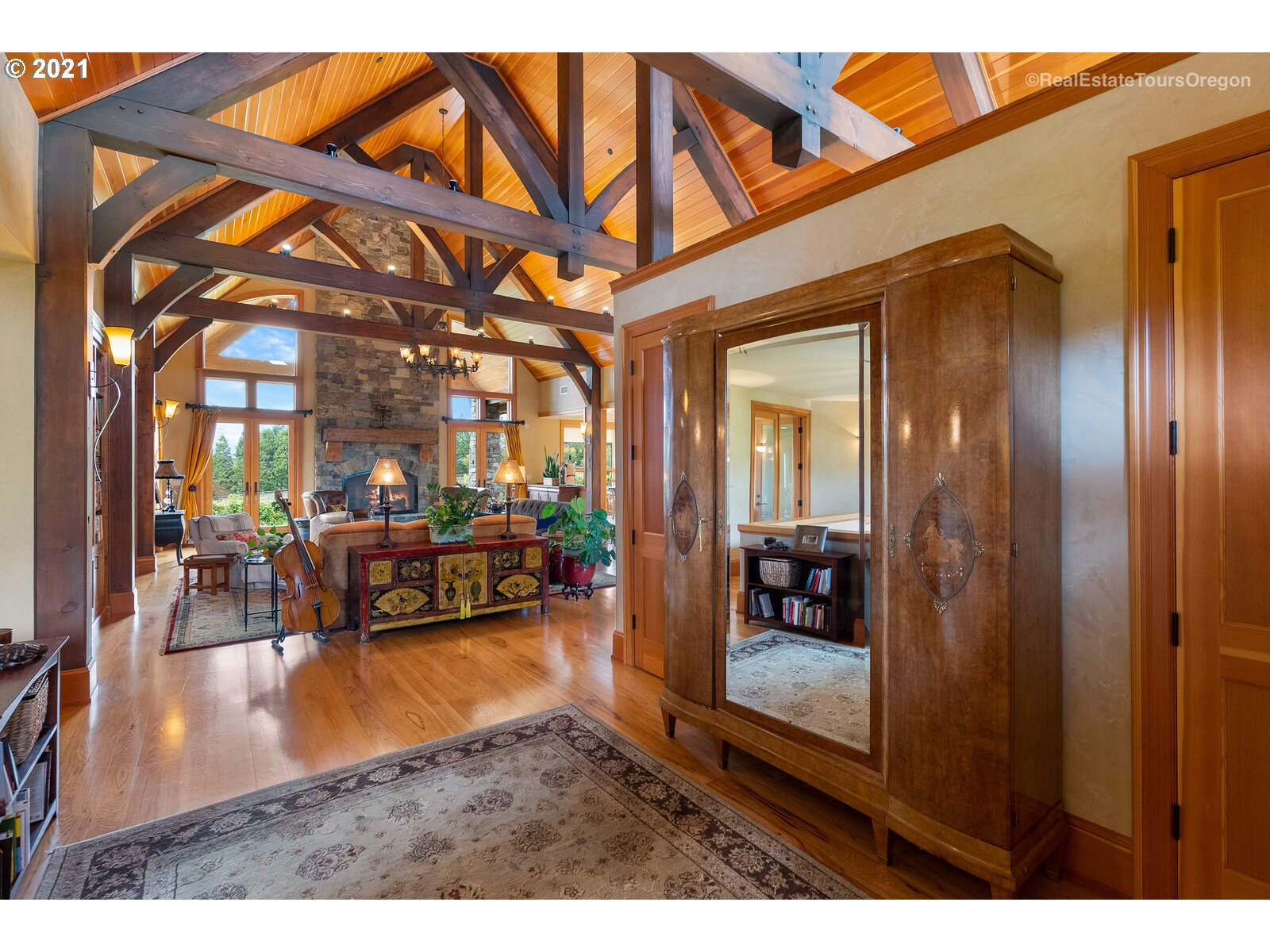 22299 Southwest Stafford Road Tualatin, OR 97062 - Photo 3 of 32 Gallery Image 3