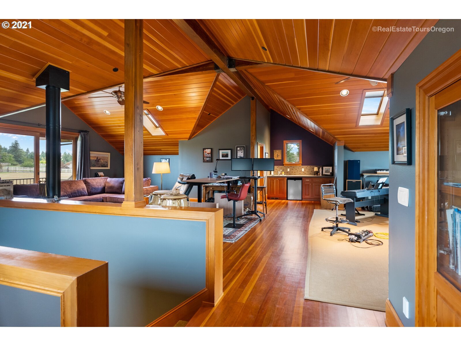 22299 Southwest Stafford Road Tualatin, OR 97062 - Photo 26 of 32 Gallery Image 26