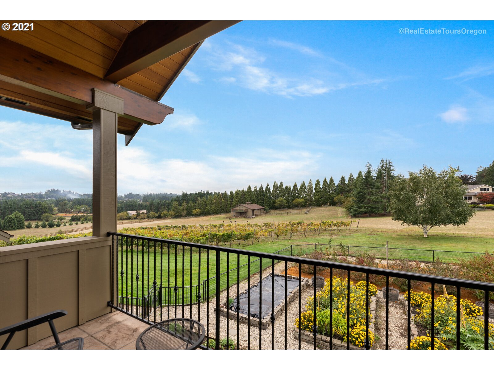 22299 Southwest Stafford Road Tualatin, OR 97062 - Photo 27 of 32 Gallery Image 27