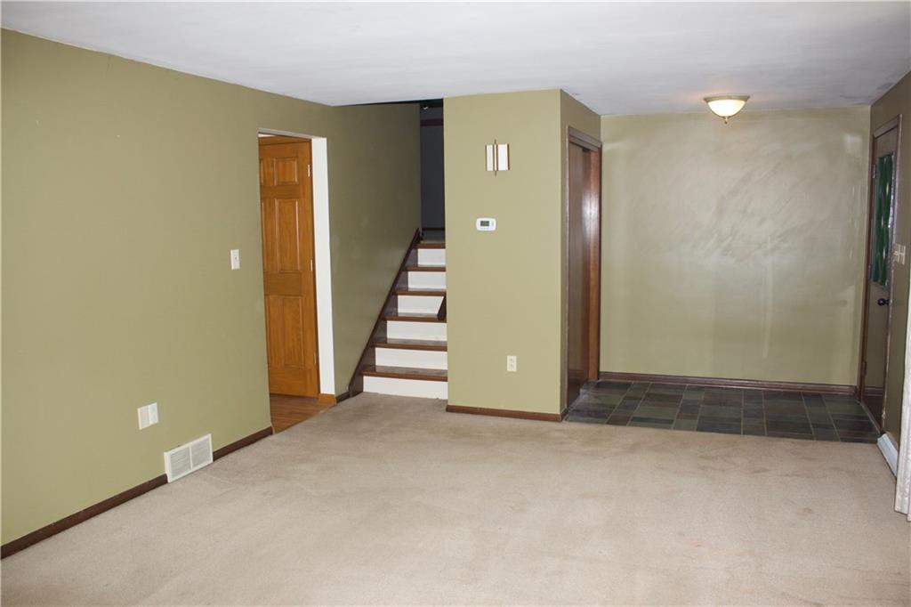 287 Forsythe Road Valencia, PA 16059 - Photo 3 of 23