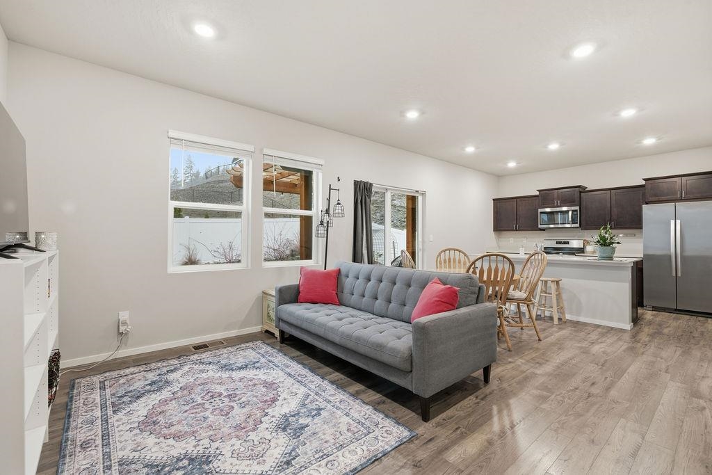 3239 North Stanley Road Spokane, WA 99217 - Photo 4 of 41