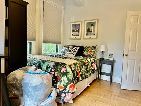 $3,000 | 49 Grove Street, Unit 4, Auburndale, MA 02466
