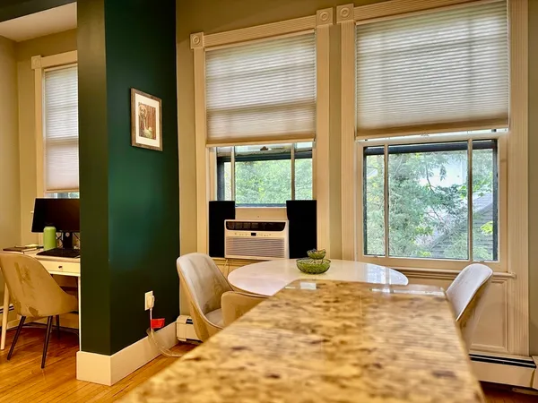 $3,000 | 49 Grove Street, Unit 4, Auburndale, MA 02466