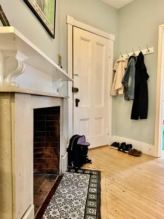 $3,000 | 49 Grove Street, Unit 4, Auburndale, MA 02466