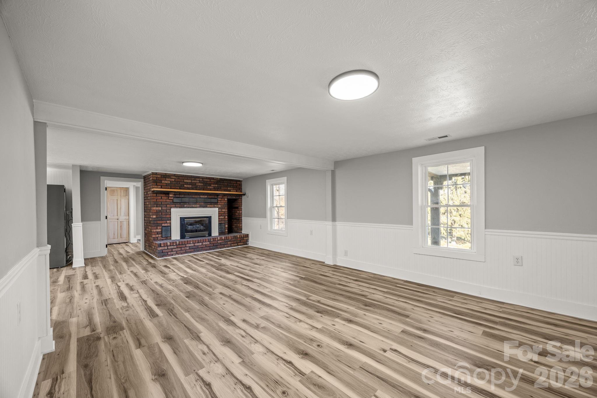 62 Mitchell Street Canton, NC 28716 - Photo 16 of 48