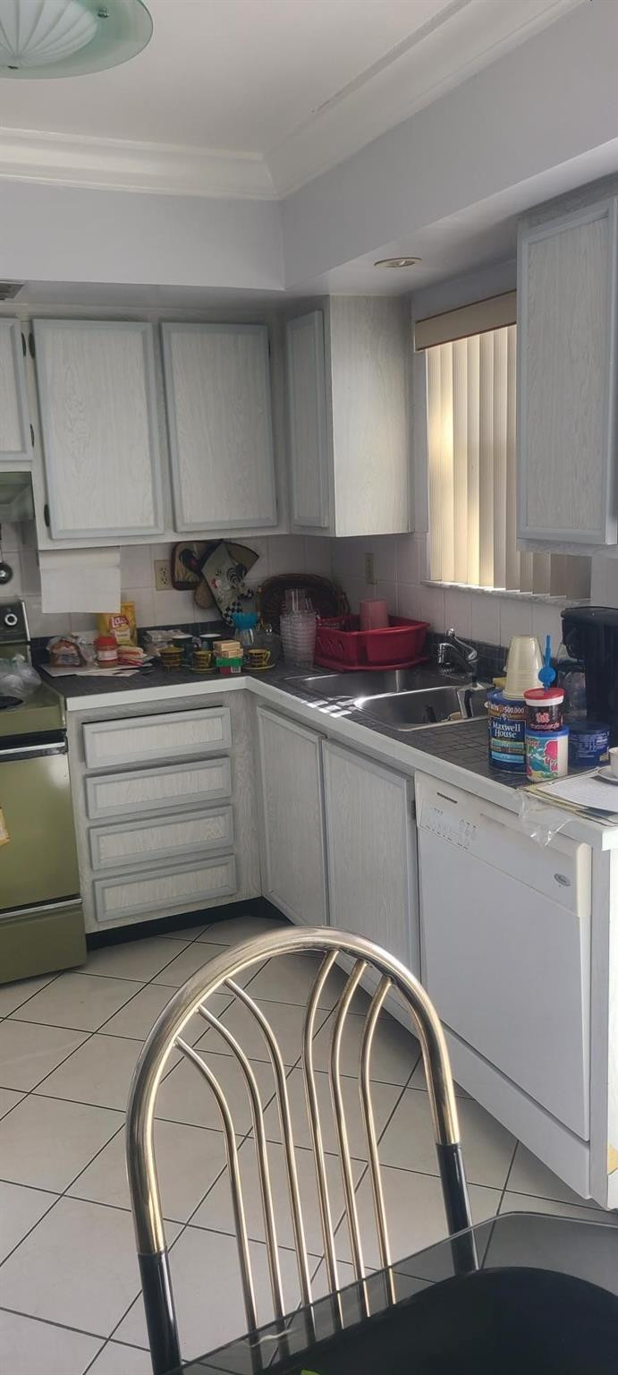 320 Southwest 1st Street, Unit D 6 Pompano Beach, FL 33060 - Photo 4 of 7 Photo 4