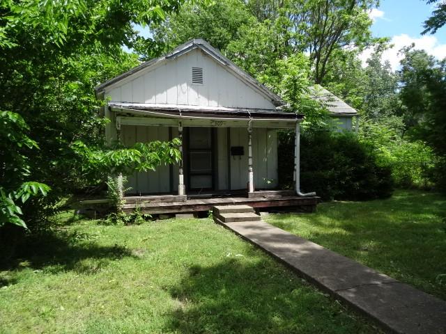 309-311 North Lyon Street Butler, MO 64730 - Photo 5 of 8