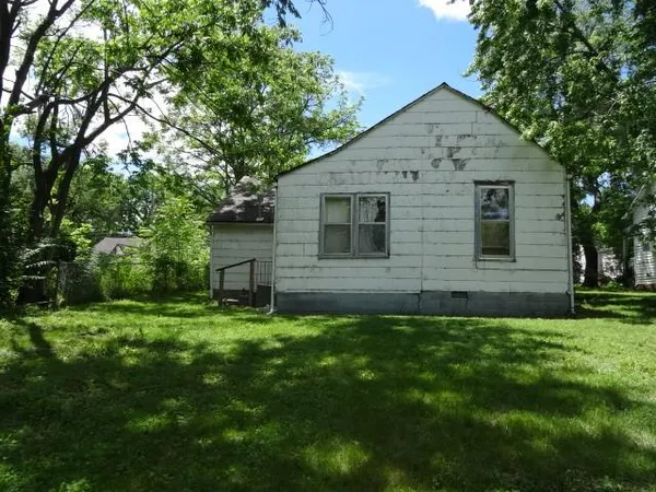 $70,000 | 309-311 North Lyon Street, Butler, MO 64730