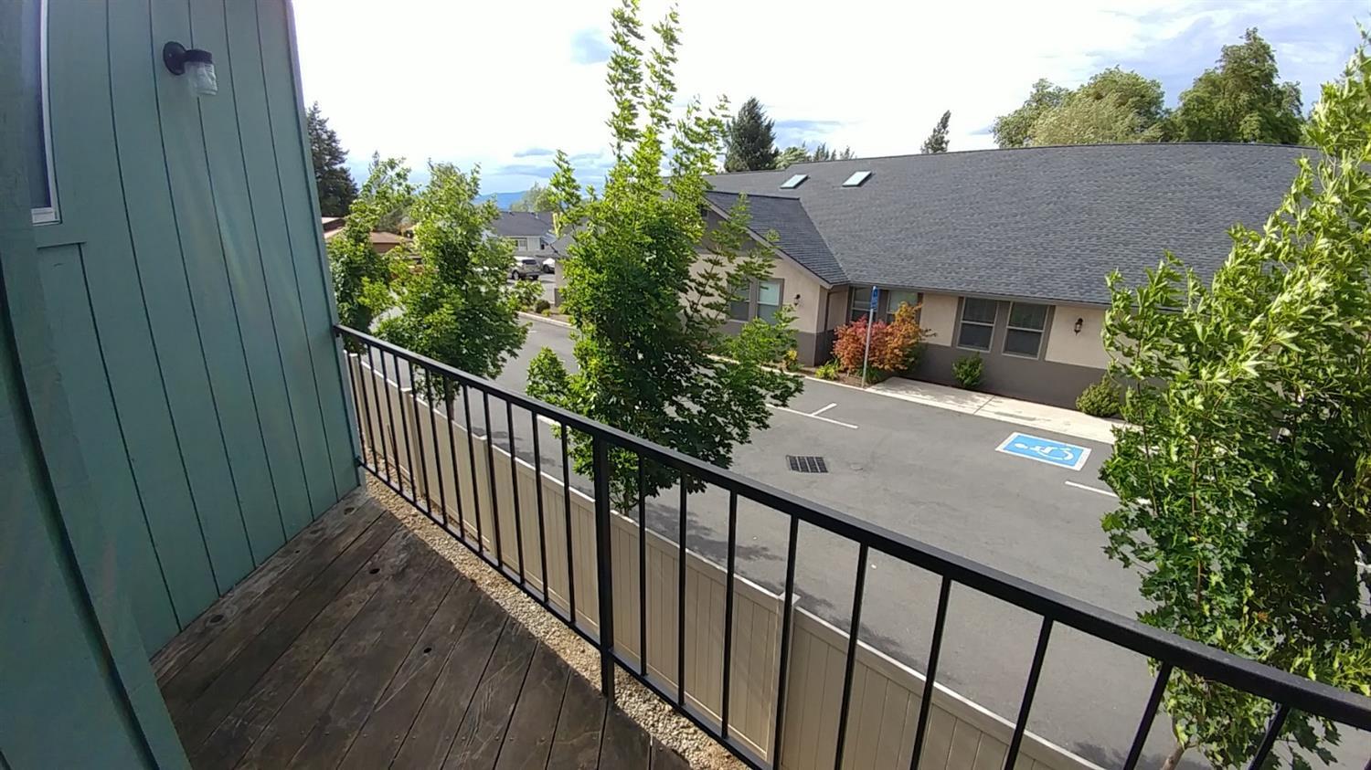 1424 Dowell Road Grants Pass, OR 97527 - Photo 14 of 18 Additional Photo