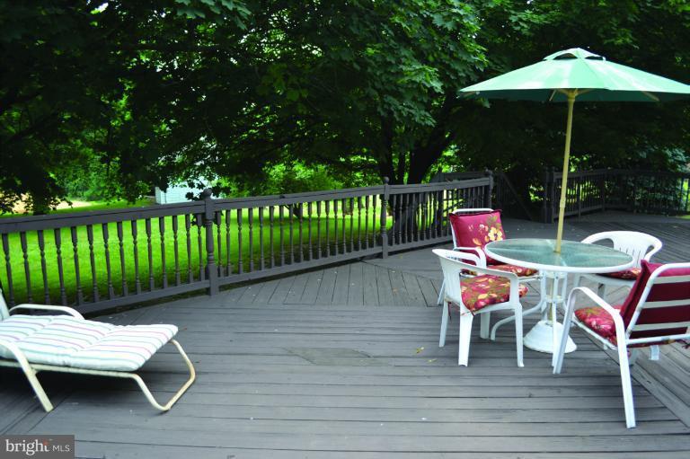 3355 Uniontown Road Westminster, MD 21158 - Photo 4 of 21 a garden view with a seating space