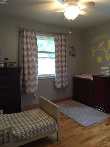 4469 Stoney Ridge Road Flint, MI 48507 - Photo 19 of 26 21210644-18.JPG
