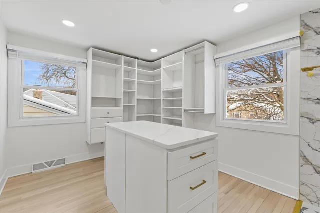 $479,999 | 555 North 105th Street, Wauwatosa, WI 53226