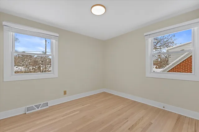 $479,999 | 555 North 105th Street, Wauwatosa, WI 53226