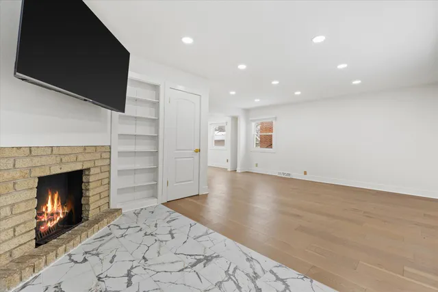 $479,999 | 555 North 105th Street, Wauwatosa, WI 53226