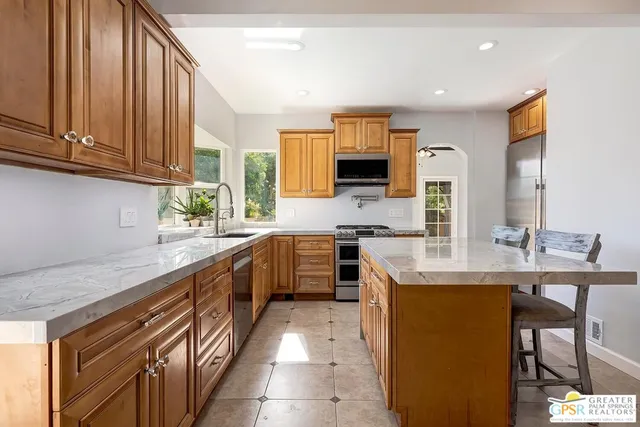 $2,699,000 | 404 East Randolph Street, Glendale, CA 91207