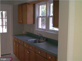 427 Chestnut Avenue Lindenwold, NJ 08021 - Photo 3 of 6